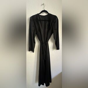Olga Black Lace Robe